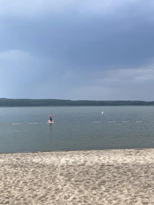 Gemuetliches Holzhaus Am See Warin Buitenkant foto