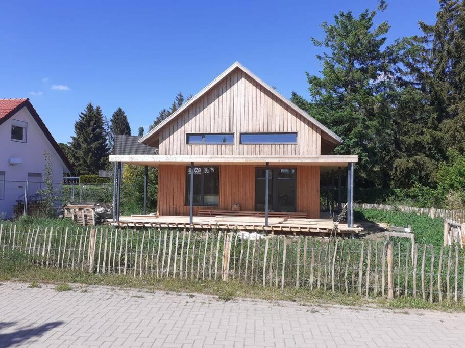 Gemuetliches Holzhaus Am See Warin Buitenkant foto